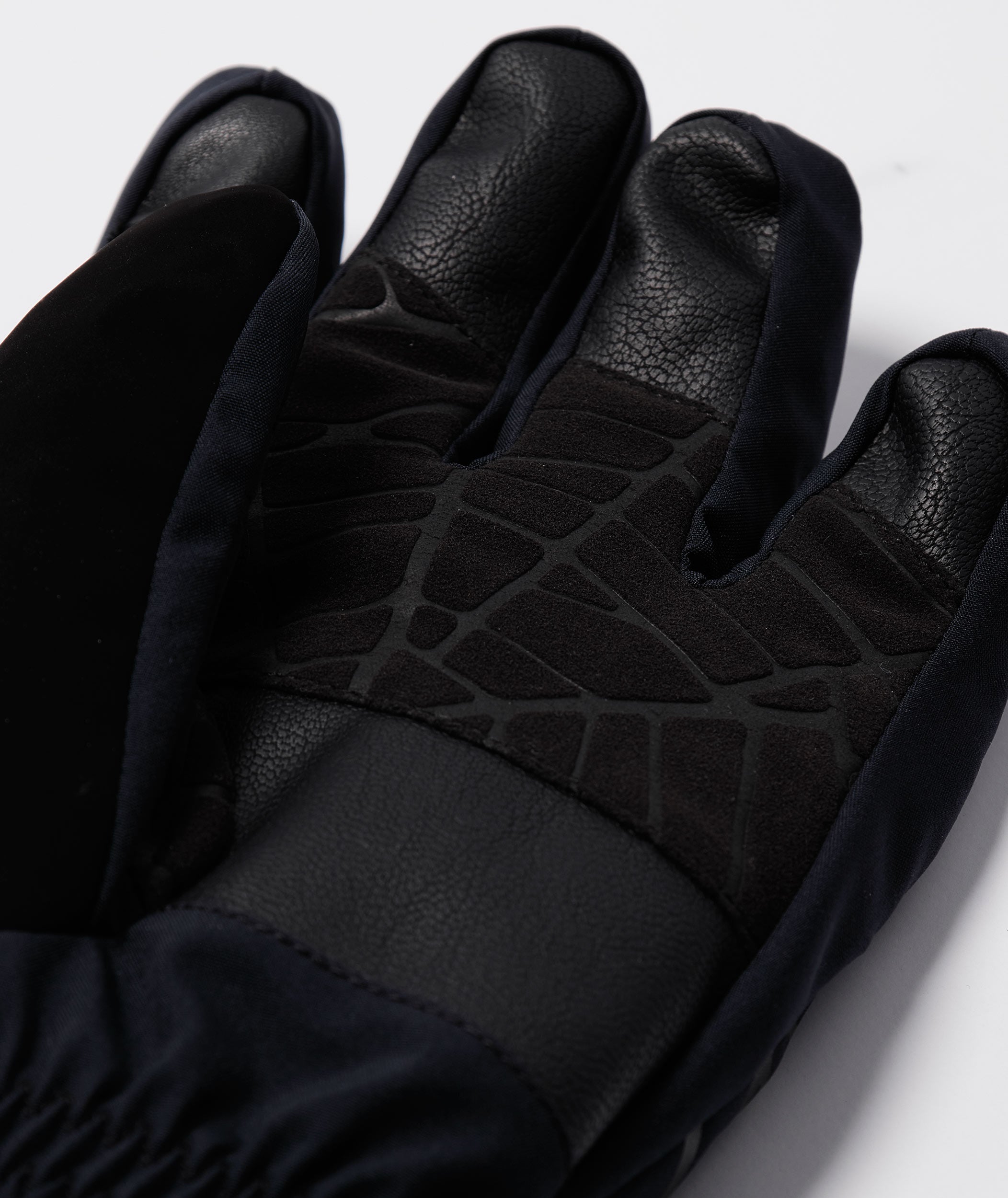 Spyder Overweb GORE-TEX Ski Gloves 2024